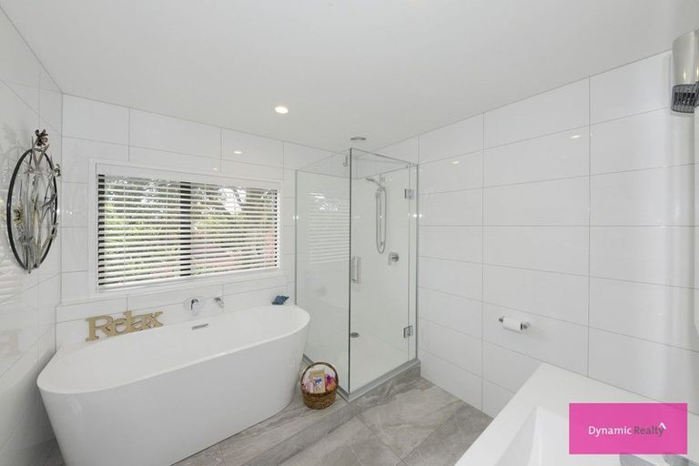 Photo of property in 452 Avonhead Road, Avonhead, Christchurch, 8042