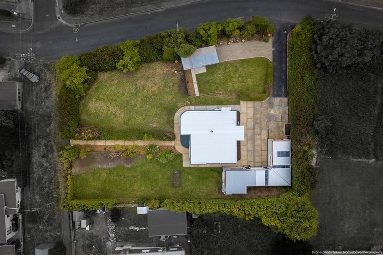 Photo of property in 15 Monowai Road, Ravensbourne, Dunedin, 9022