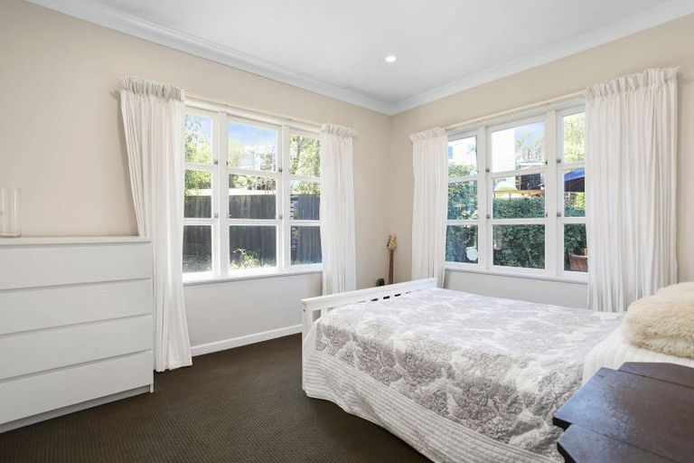 Photo of property in 1/110 Nile Road, Milford, Auckland, 0620