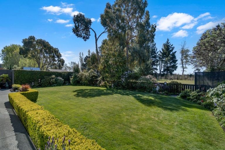Photo of property in 29 Hemingway Place, Spencerville, Christchurch, 8083