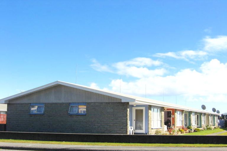 Photo of property in 3/64 Tasman Street, Greymouth, 7805