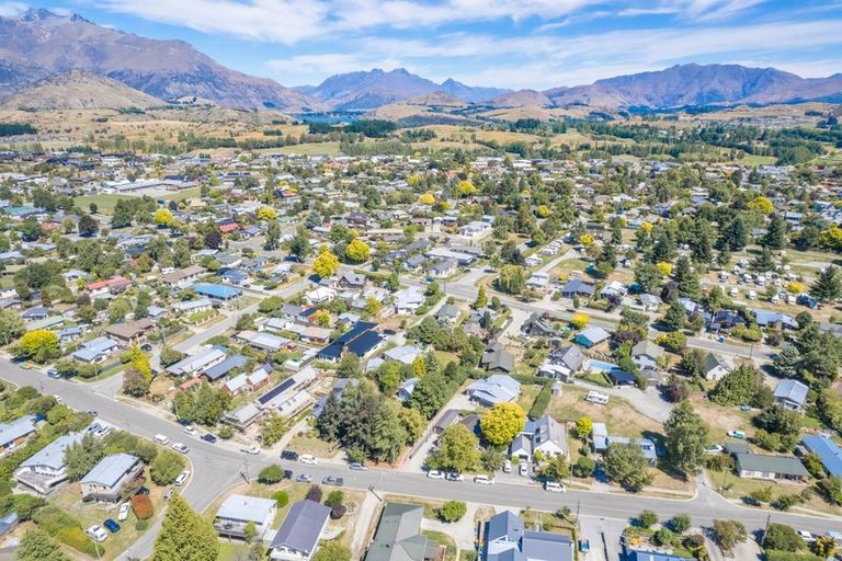 Photo of property in 22 Devon Street, Arrowtown, 9302