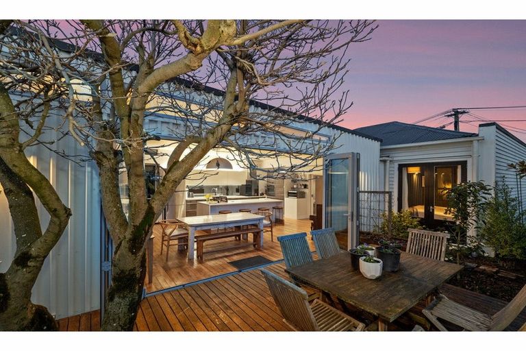 Photo of property in 21 London Street, Richmond, Christchurch, 8013