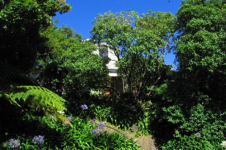 Photo of property in 15 Wesley Road, Kelburn, Wellington, 6012