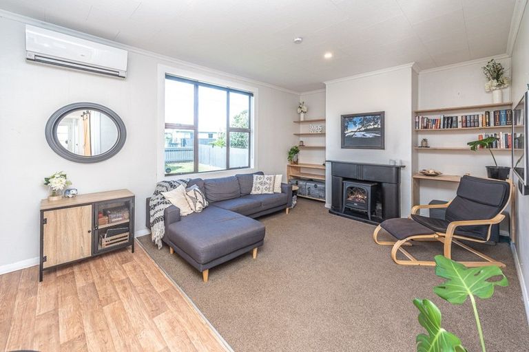 Photo of property in 13 Karaka Street, Castlecliff, Whanganui, 4501