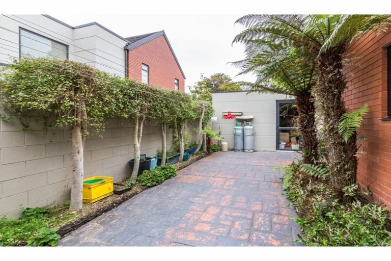 Photo of property in 10 Haineswood Lane, Sockburn, Christchurch, 8042