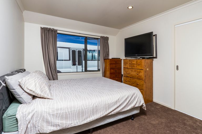 Photo of property in 42 Covent Drive, Stoke, Nelson, 7011