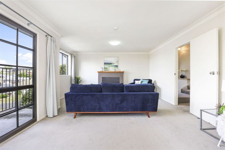 Photo of property in 1 Stirling Place, Dinsdale, Hamilton, 3204