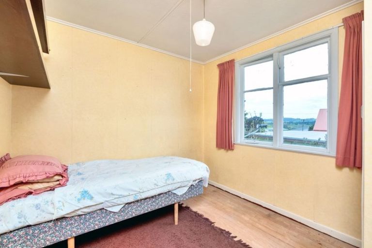 Photo of property in 3 Puriri Street, Helensville, 0800