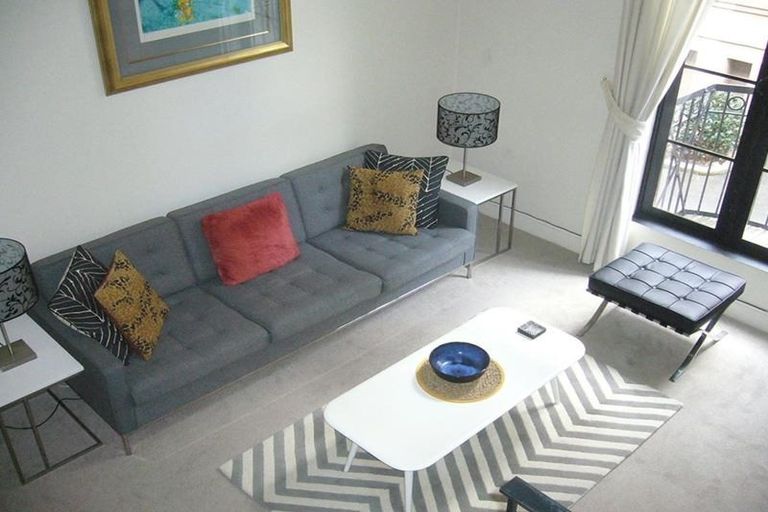 Photo of property in 5 Cheshire Street, Cannons Creek, Porirua, 5024