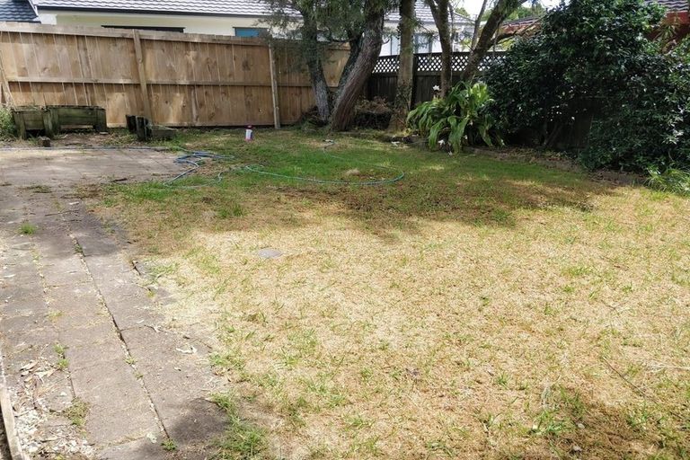 Photo of property in 3/16 Arahoe Road, New Lynn, Auckland, 0600