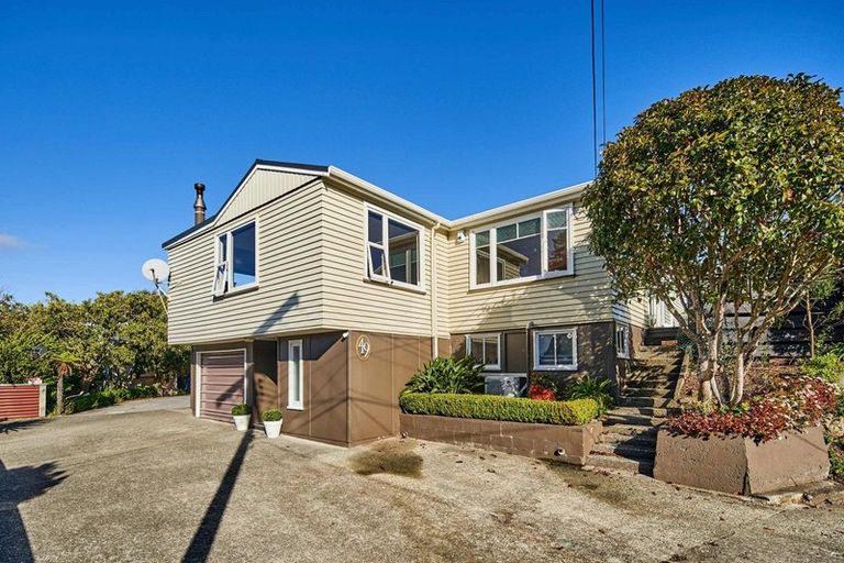 Photo of property in 49 Normandale Road, Normandale, Lower Hutt, 5010