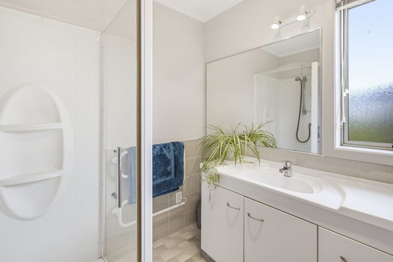 Photo of property in 4 Corfe Castle Lane, Levin, 5510