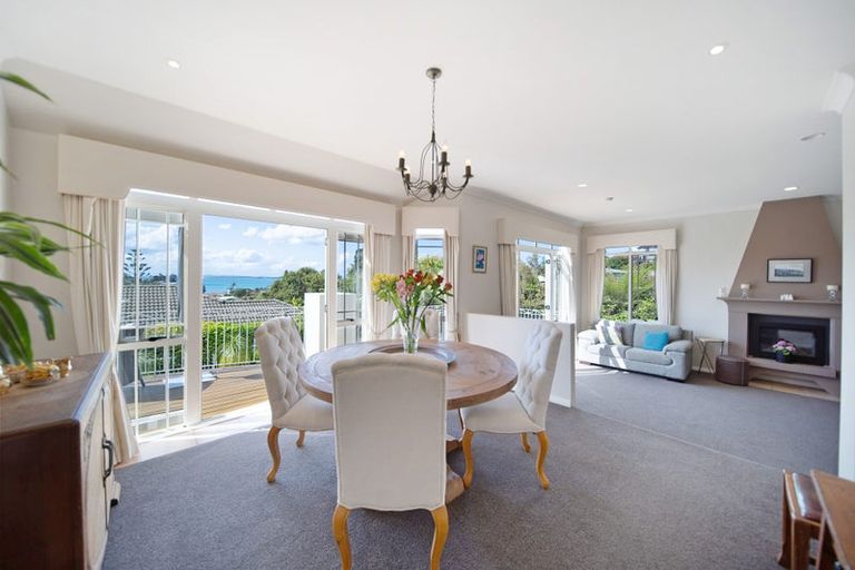 Photo of property in 19 Evelyn Road, Cockle Bay, Auckland, 2014