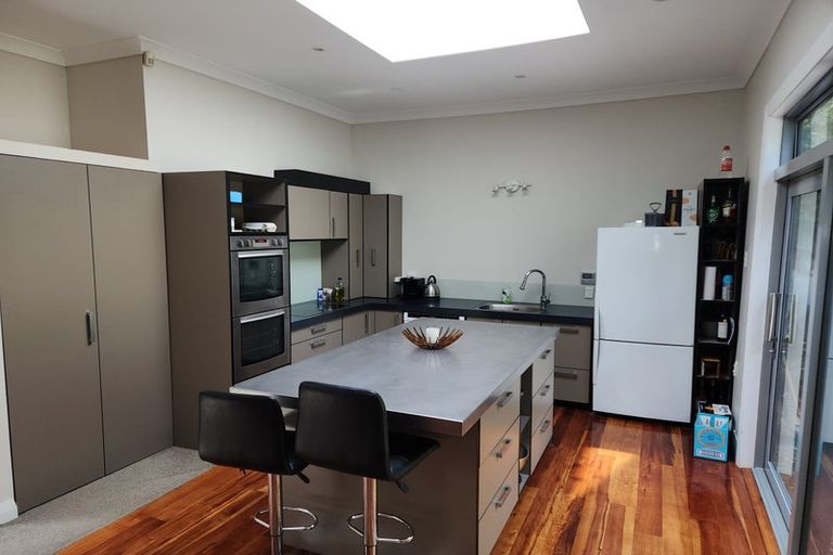 Photo of property in 41 Waikowhai Street, Ngaio, Wellington, 6035