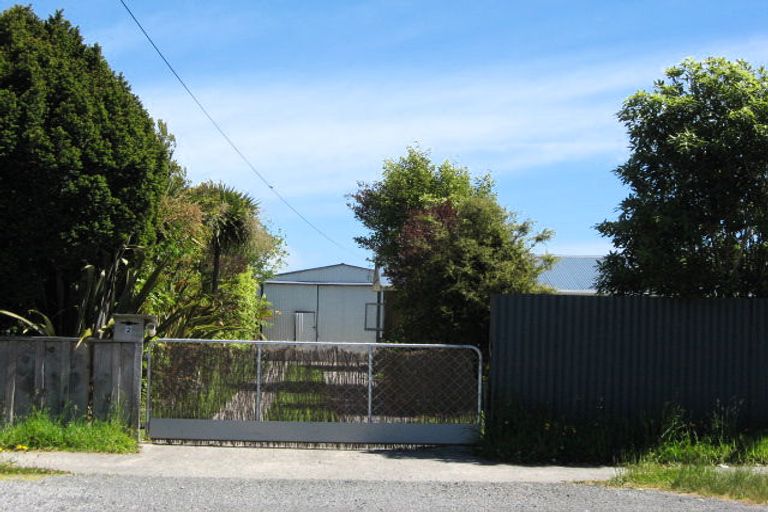 Photo of property in 2 Coates Street, Westport, 7825