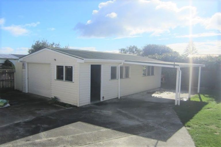 Photo of property in 5 Ross Street, Levin, 5510