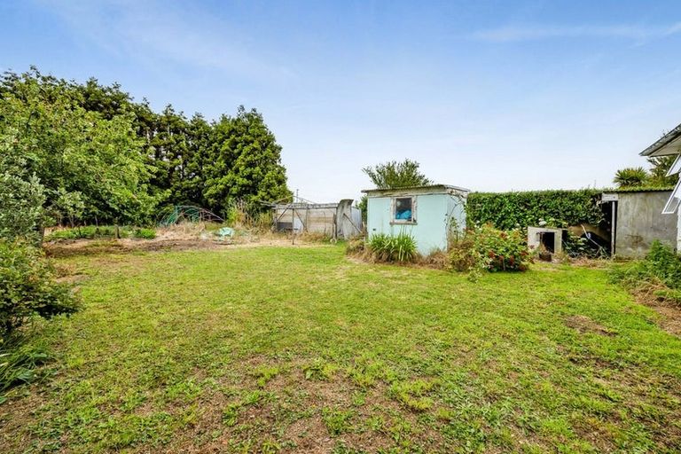 Photo of property in 12 Railway Street, Eltham, 4322