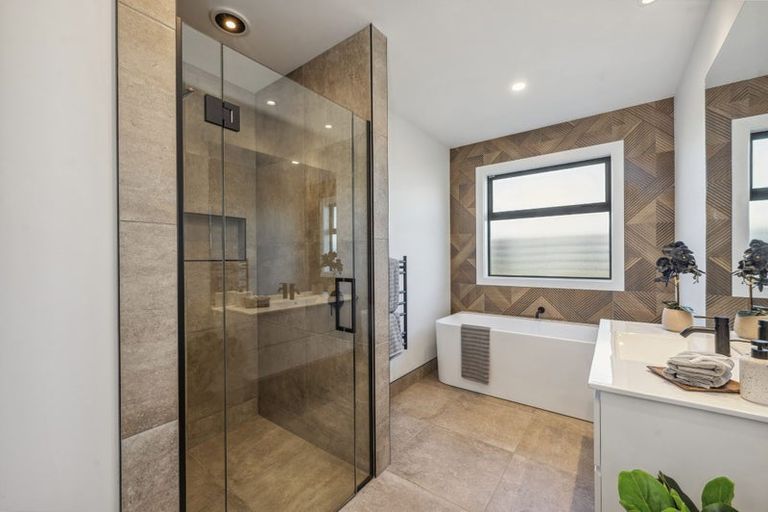 Photo of property in 6 Uta Lane, Wharewaka, Taupo, 3330