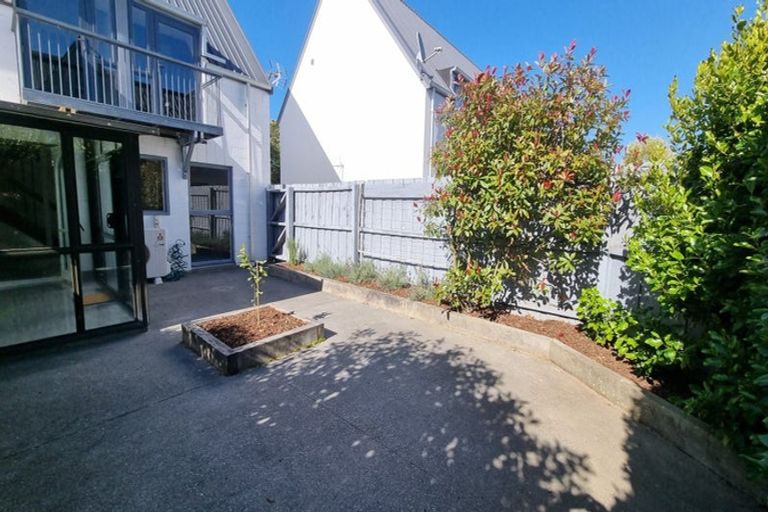 Photo of property in Cornwall Gardens, 6/27 Cornwall Street, St Albans, Christchurch, 8014