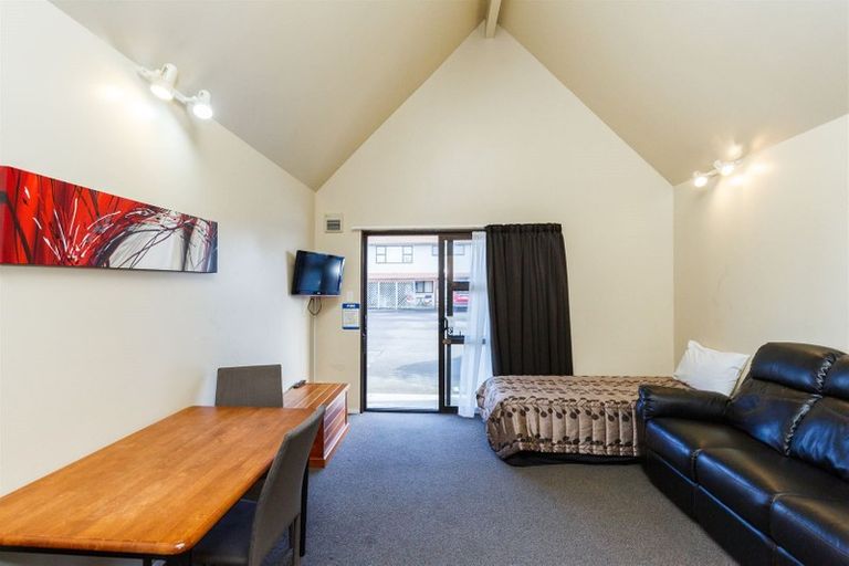 Photo of property in 665 Pioneer Highway, Highbury, Palmerston North, 4412