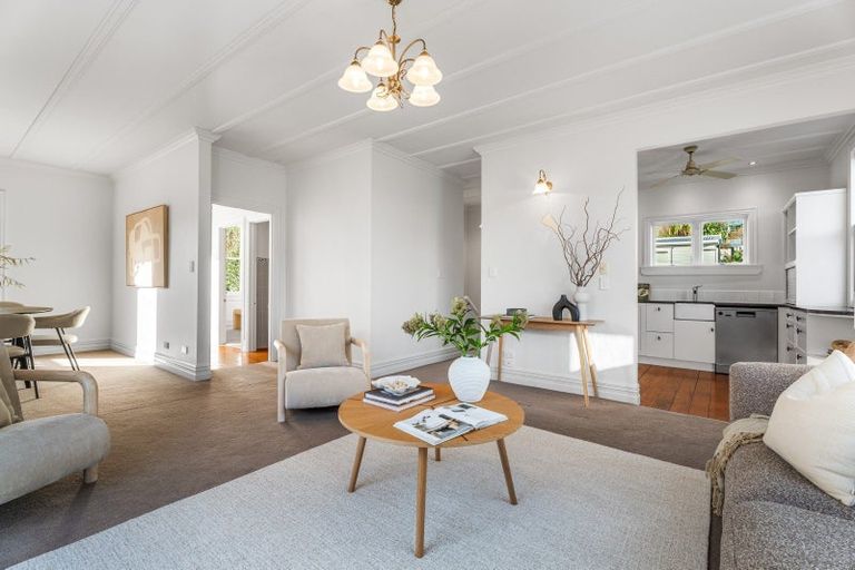 Photo of property in 29 Hastings Parade, Devonport, Auckland, 0624
