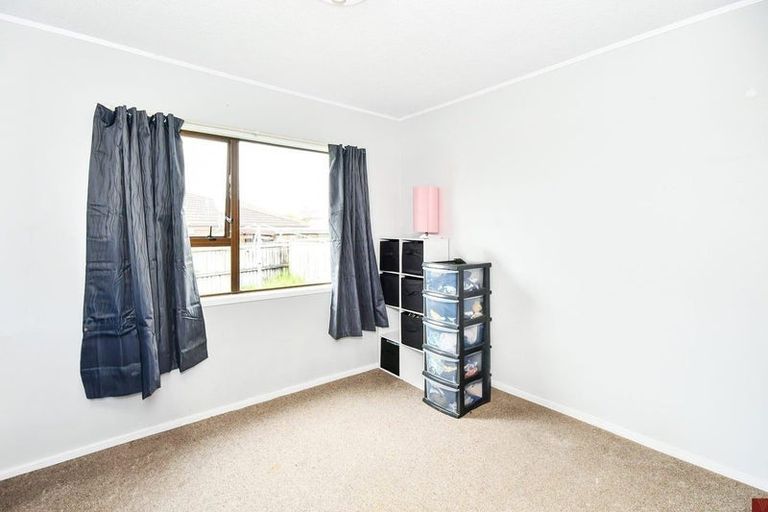 Photo of property in 1/24 Burundi Avenue, Clendon Park, Auckland, 2103
