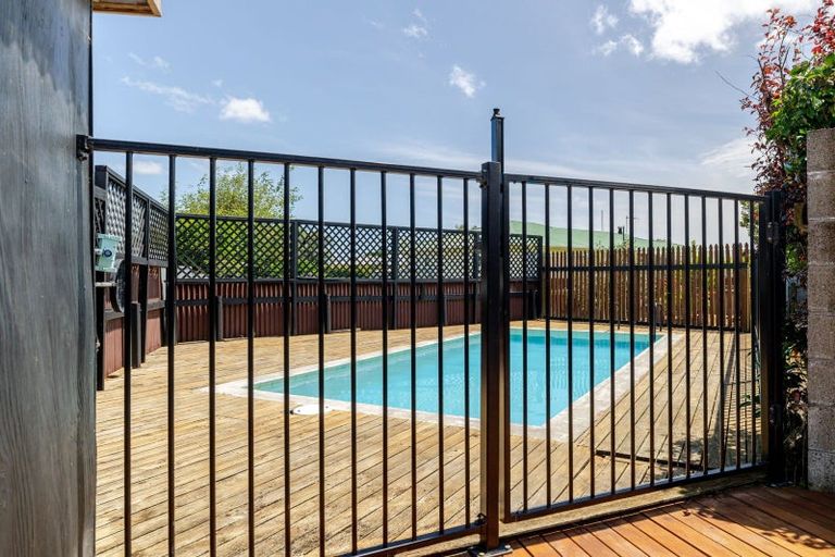 Photo of property in 73 College Street, Awapuni, Palmerston North, 4412