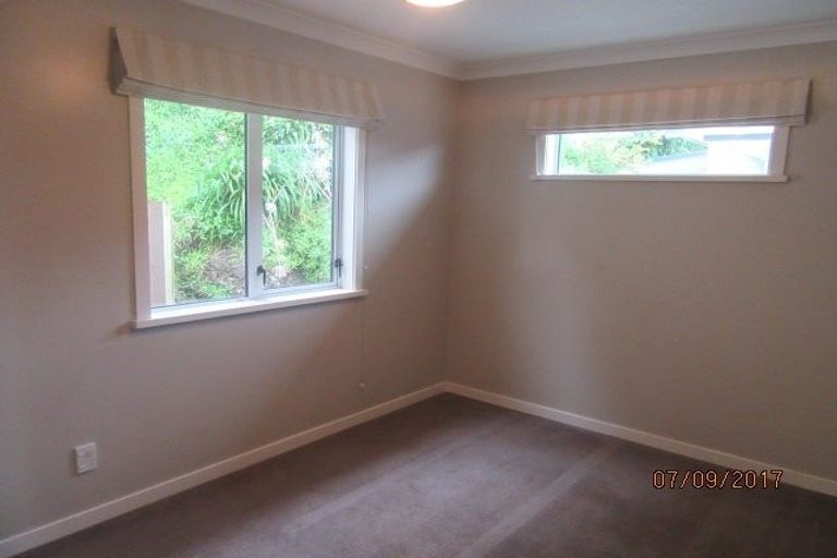 Photo of property in 225 Muritai Road, Eastbourne, Lower Hutt, 5013