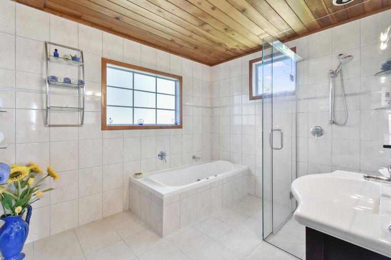 Photo of property in 238 Irwin Road, Kingseat, Pukekohe, 2679