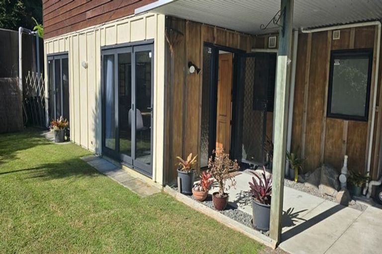 Photo of property in 159 Vaughans Road, Okura, Albany, 0792