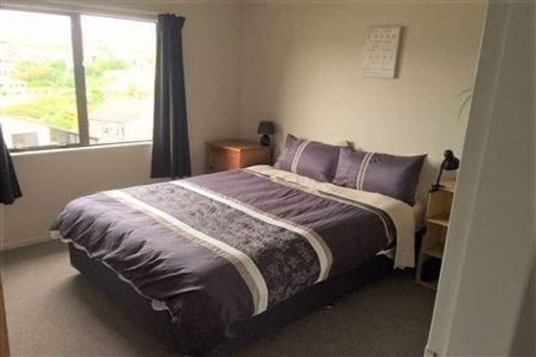 Photo of property in 29 Seagull Place, Whitby, Porirua, 5024