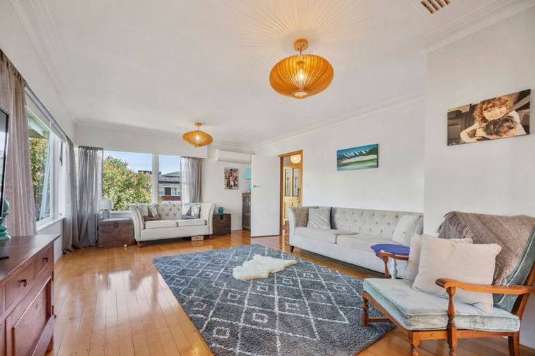 Photo of property in 16 The Boulevard, Sunnyhills, Auckland, 2010