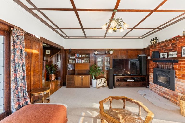 Photo of property in 68 Whiteley Street, Moturoa, New Plymouth, 4310