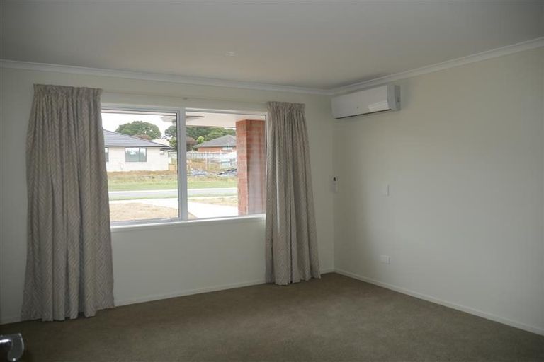 Photo of property in 1 Okari Lane, Te Kamo, Whangarei, 0112
