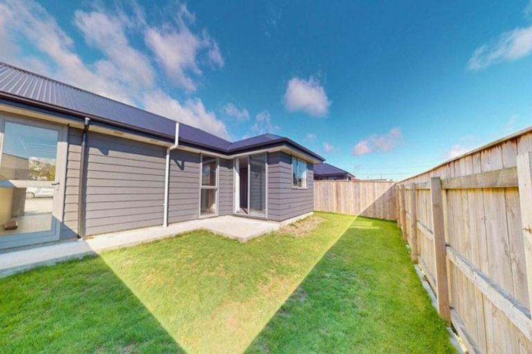 Photo of property in 6 Fagan Street, Sanson, 4817