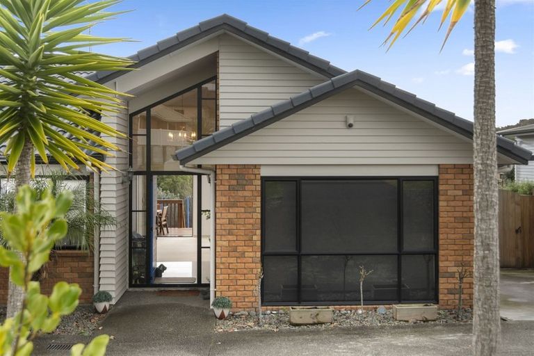 Photo of property in 92 Waterside Drive, Pyes Pa, Tauranga, 3112