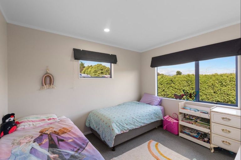 Photo of property in 2 Wallace Loop Road, Koputaroa, Levin, 5571