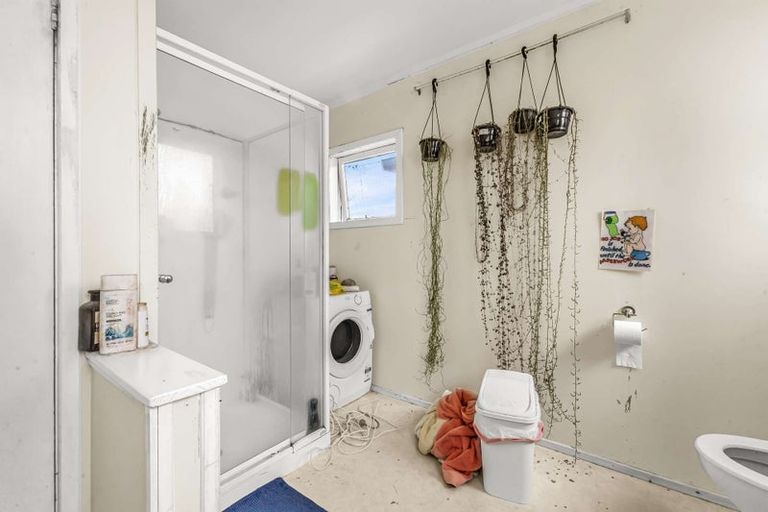 Photo of property in 14 Tawa Street, Inglewood, 4330