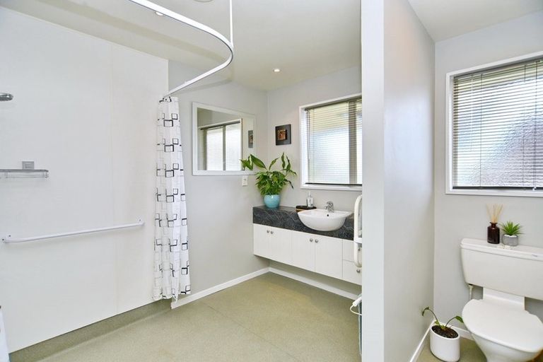 Photo of property in 4 Darroch Street, Belfast, Christchurch, 8051