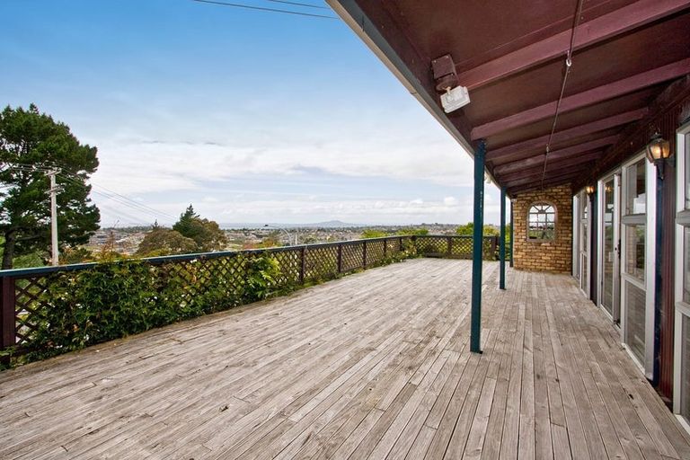 Photo of property in 119 Lonely Track Road, Fairview Heights, Auckland, 0632