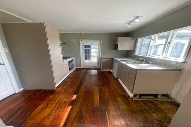 Photo of property in 168 Wellington Road, Wainuiomata, Lower Hutt, 5014