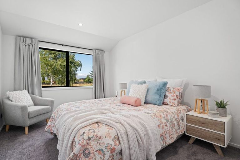 Photo of property in 9 Pisa Moorings Road, Mount Pisa, Cromwell, 9383