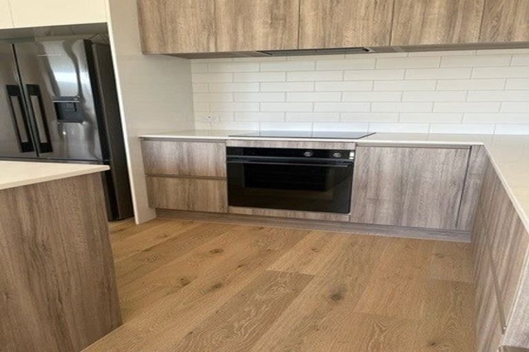 Photo of property in 16 Wikner Lane, Hobsonville, Auckland, 0616