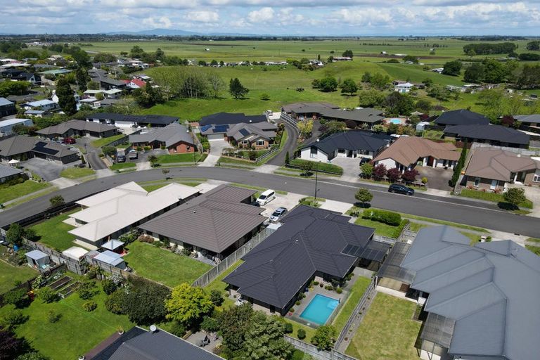 Photo of property in 8 Carlingford Rise, Dinsdale, Hamilton, 3204