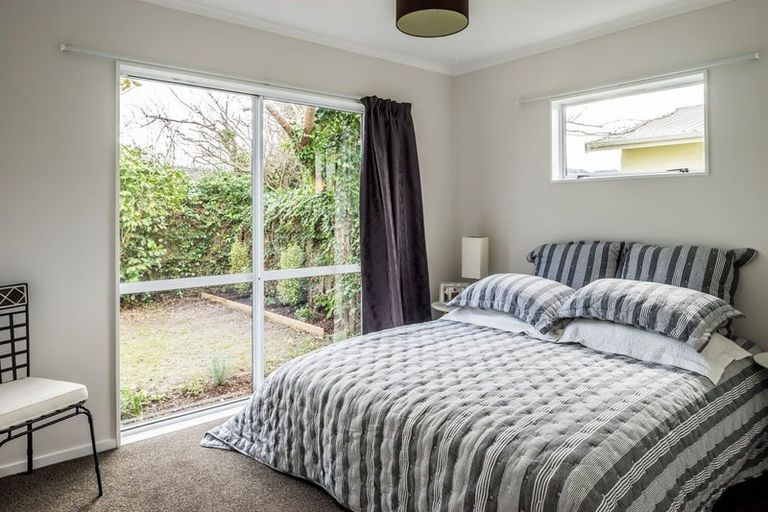 Photo of property in 305a Oxford Terrace, Avalon, Lower Hutt, 5011