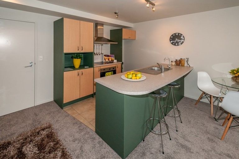 Photo of property in Bay Palms Apartments, 8/30b Bute Road, Browns Bay, Auckland, 0630