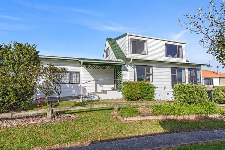 Photo of property in 19a Philomel Crest, Welcome Bay, Tauranga, 3112