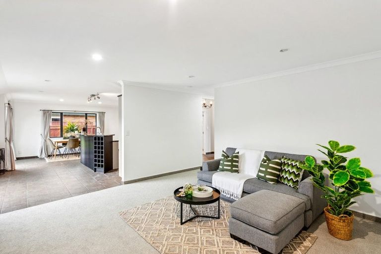 Photo of property in 170 Milne Drive, Paraparaumu, 5032