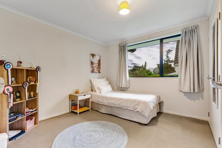 Photo of property in 169k Colwill Road, Massey, Auckland, 0614